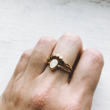 Load image into Gallery viewer, Moondrop Moonstone Ring
