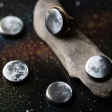 Load image into Gallery viewer, Interchangeable Moon Phase Ring
